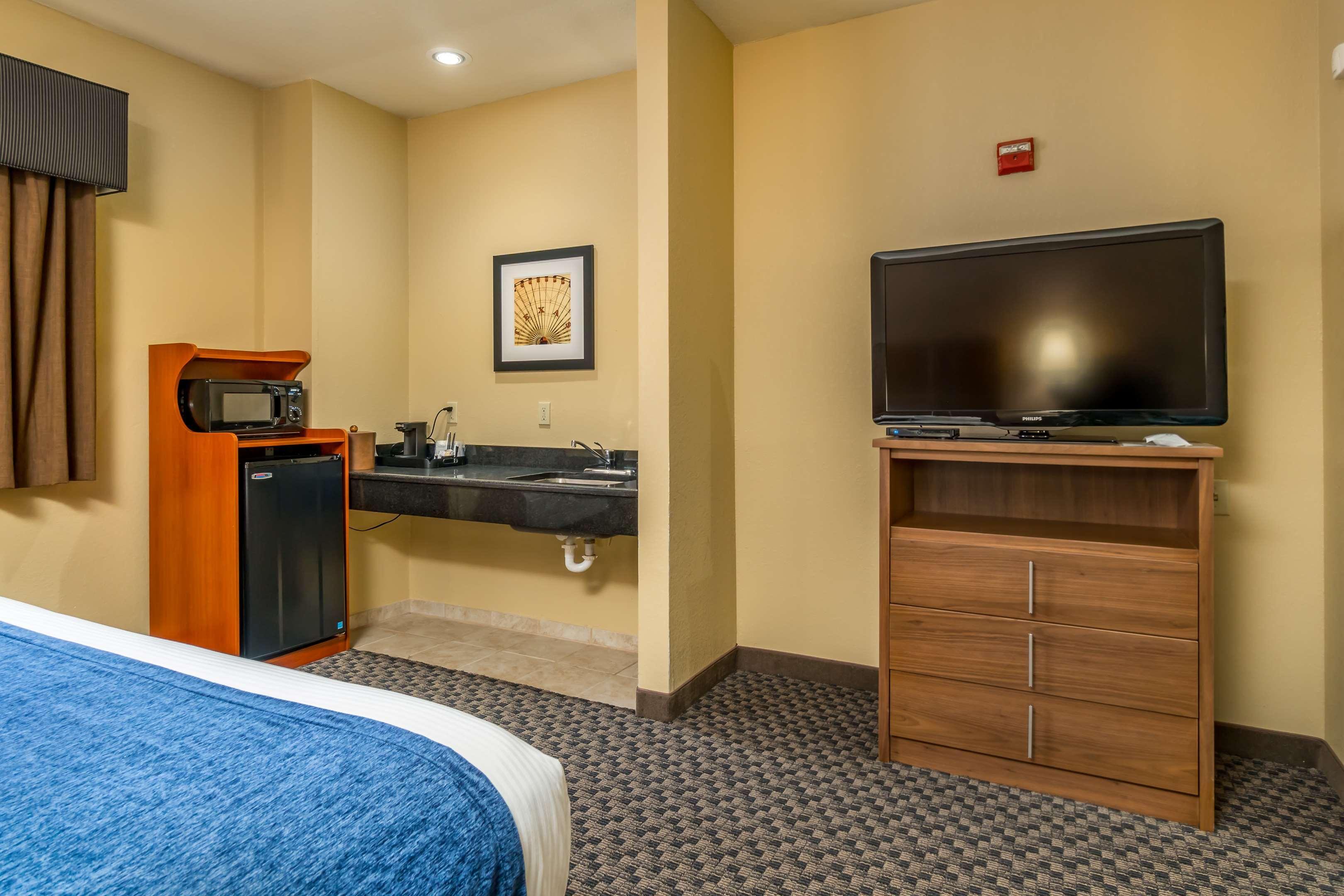 Best Western Plus Shamrock Inn & Suites Exterior foto