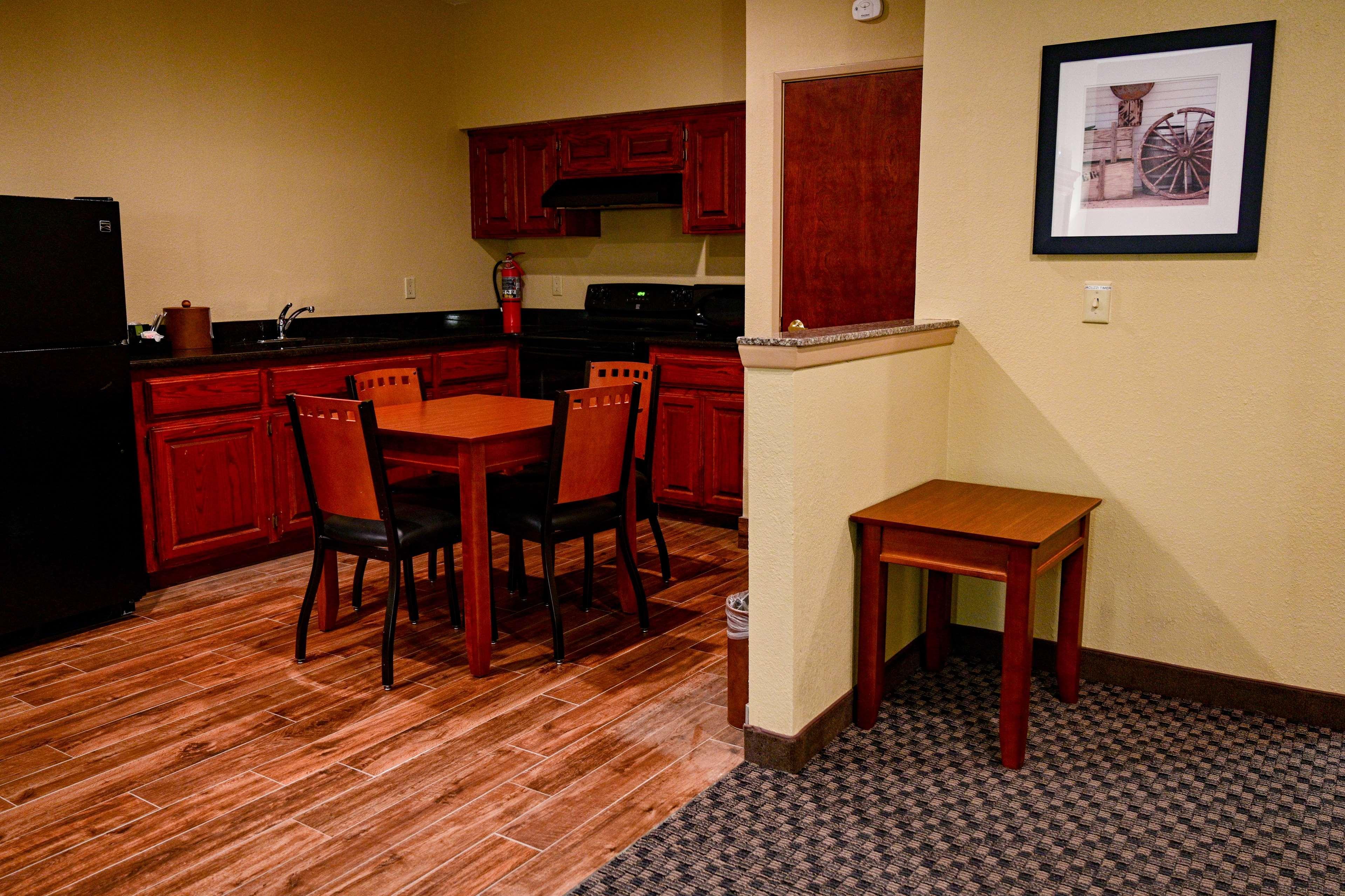 Best Western Plus Shamrock Inn & Suites Exterior foto