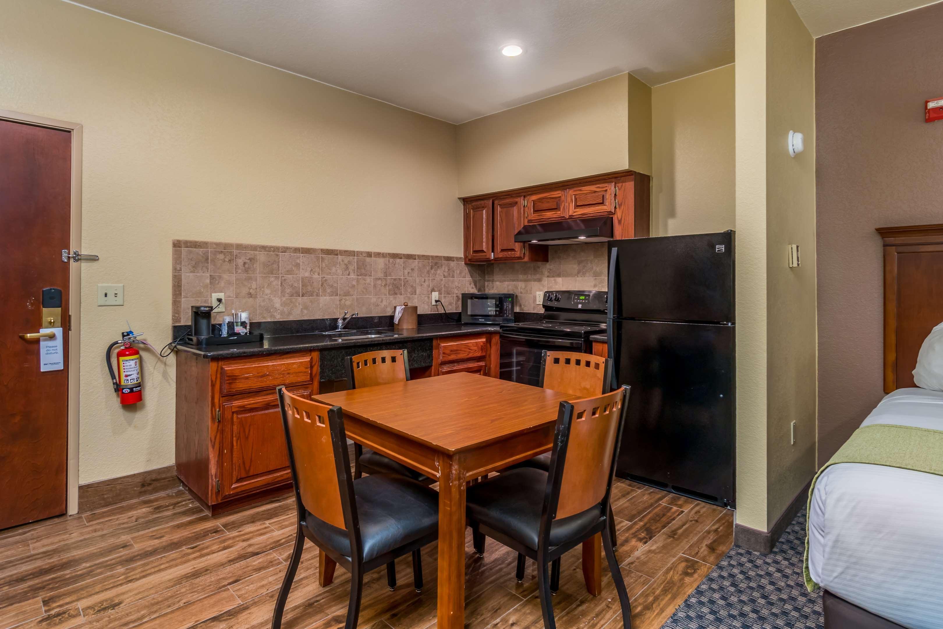 Best Western Plus Shamrock Inn & Suites Exterior foto